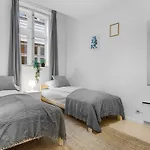 Fabryka Hostel Bergen