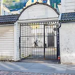 Fabryka Hostel
