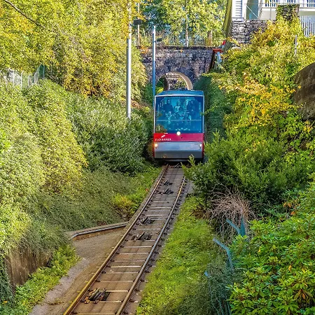 Fabryka بيت شباب برغن