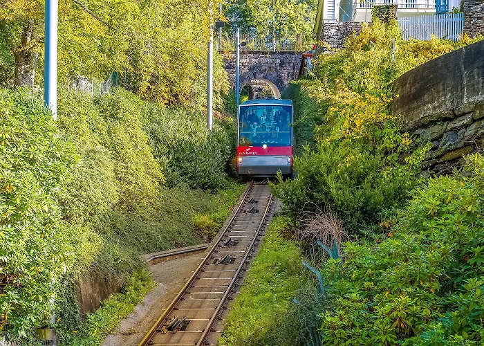 Fabryka Hostel Μπέργκεν