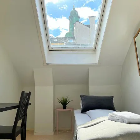 Hostal Fabryka Bergen